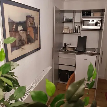 Messe Köln Apartman *